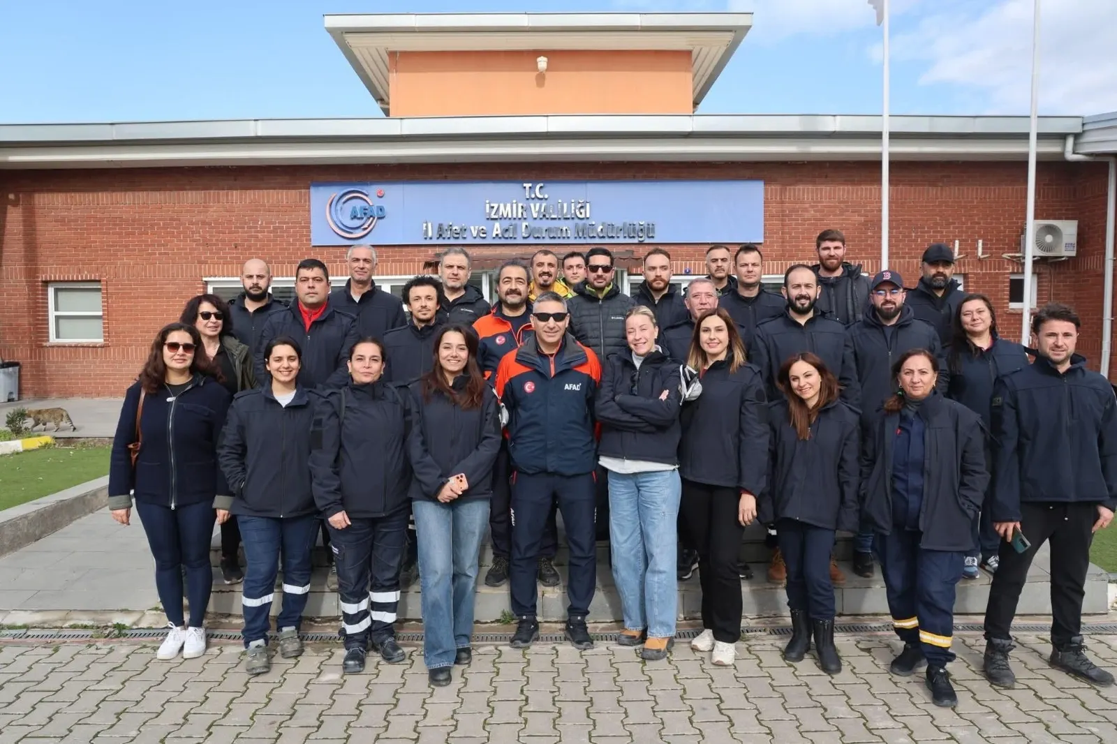 BayraklÄ± Belediyesi Arama Kurtarma Ekipleri AFAD EÄitimini TamamladÄ± (4)-1770388056277.webp